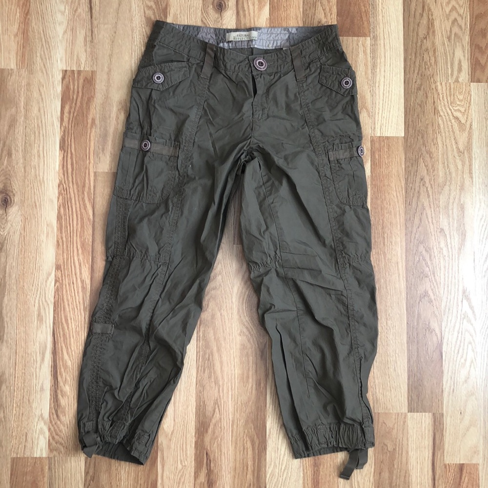 Natural Reflections capri cargo pants
